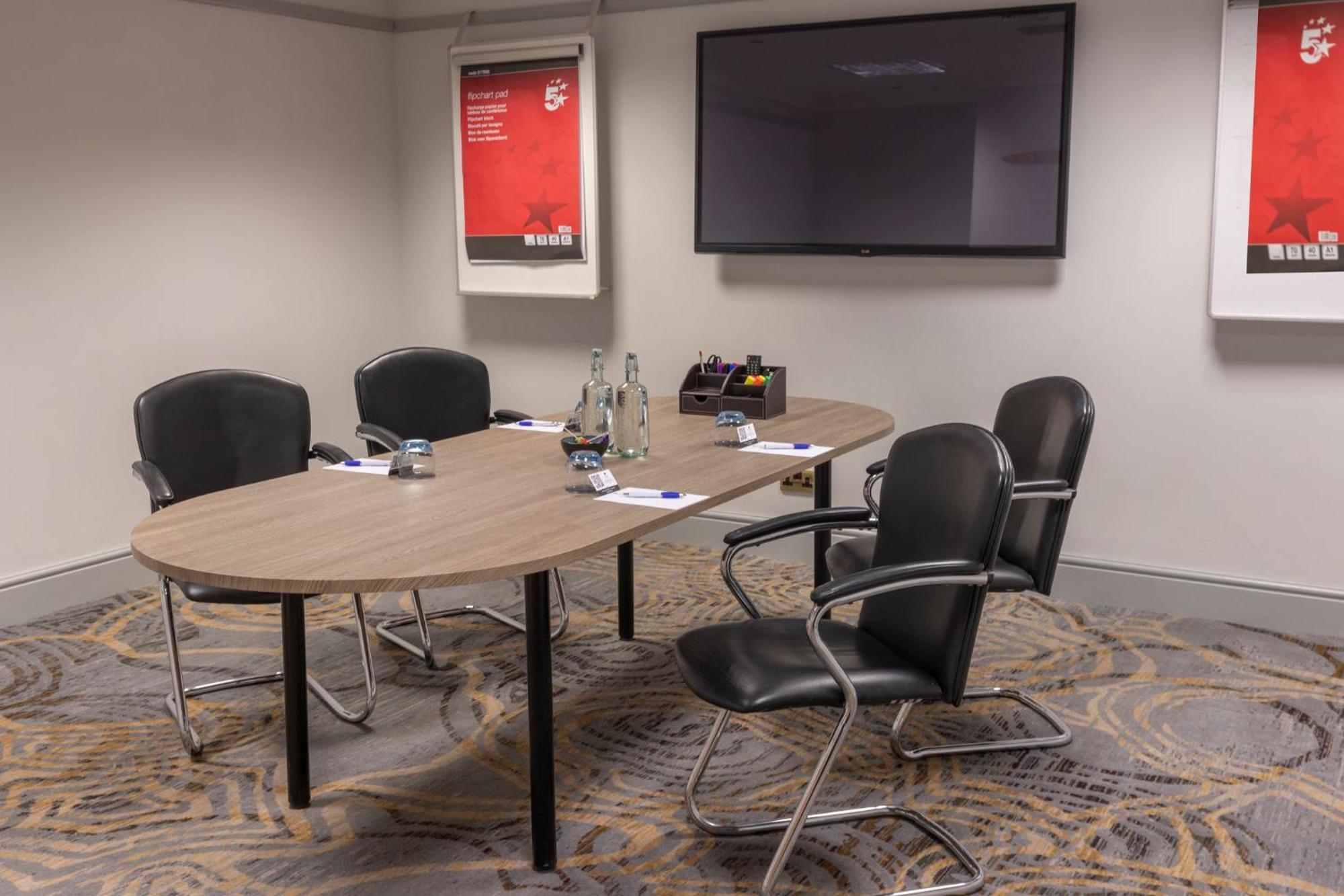 Crowne Plaza East Midlands Airport By Ihg Ξενοδοχείο Ντέρμπι Εξωτερικό φωτογραφία